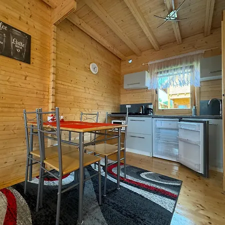 Letniskowe Martynka * 니에초르체